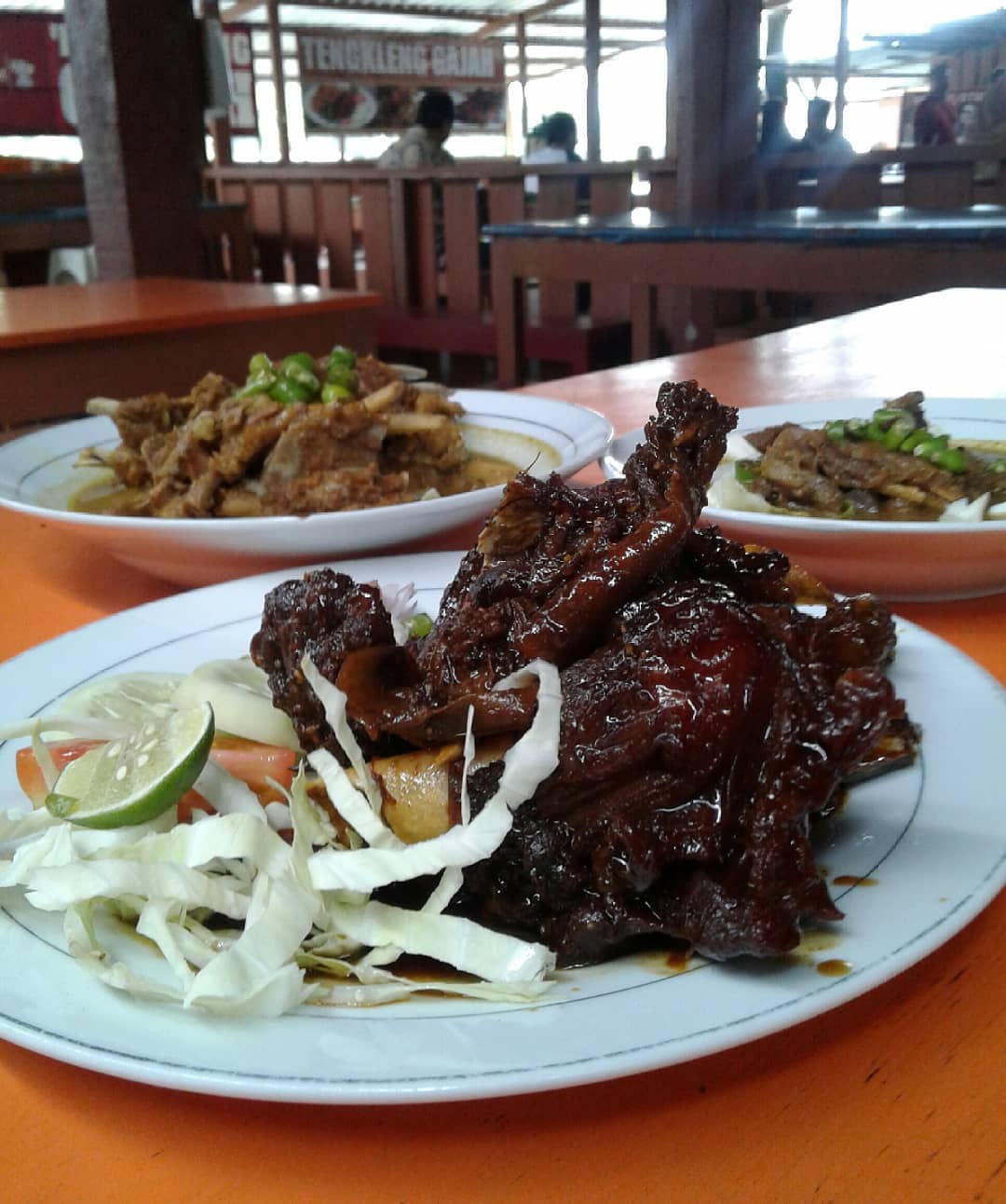 Tengkleng Gajah Jogja, Porsi Gede & Maknyus