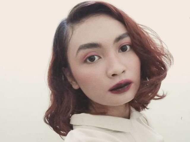 Trik Mudah Membuat 'Blurred Lips', Polesan Bibir yang Tampak Luber dan Jauh dari Rapi