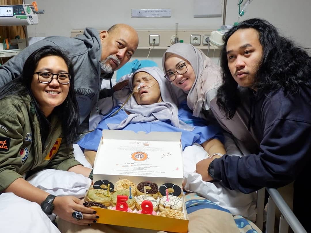 Istri Indro Warkop Meninggal Dunia, Perjuangan Lawan Kanker Bersama sang Suami Nggak Pernah Sia-Sia