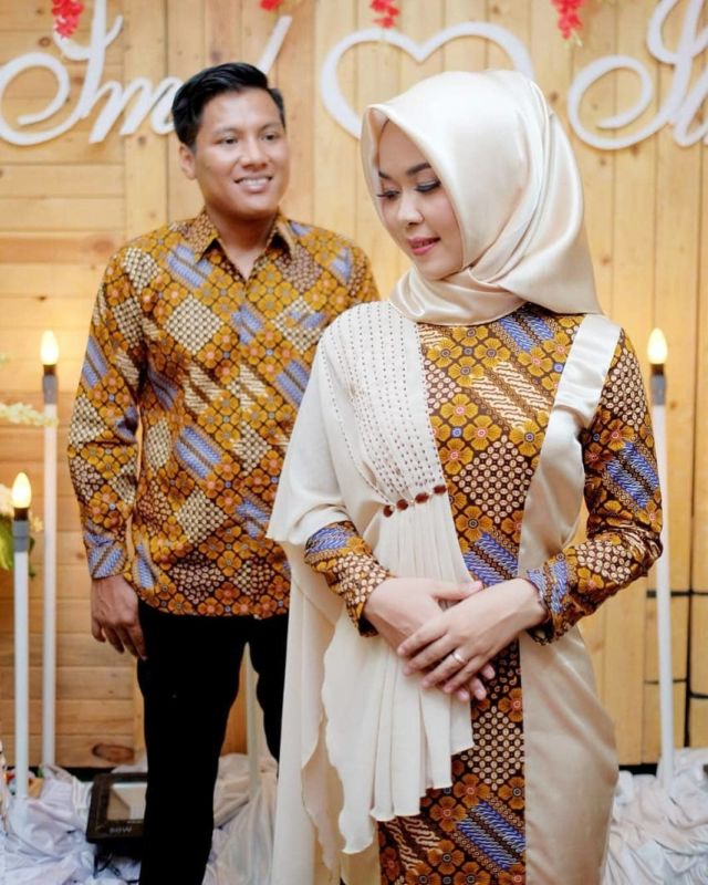 15+ Kebaya Hijab dengan Jahitan Unik di Pundak dan Dada. Psst, Dijamin Beda!