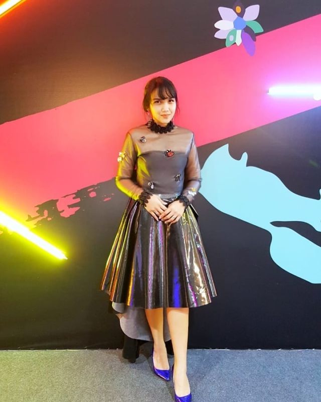 Deretan OOTD Para Penonton JFW 2019 yang Nggak Kalah Modis. Paling Santai Kayak Apa Ya?