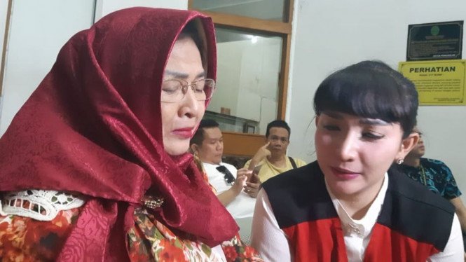 Ibunda Meninggal Dunia, Kesedihan Roro Fitria Makin Bertambah Setelah Dituntut 5 Tahun Penjara