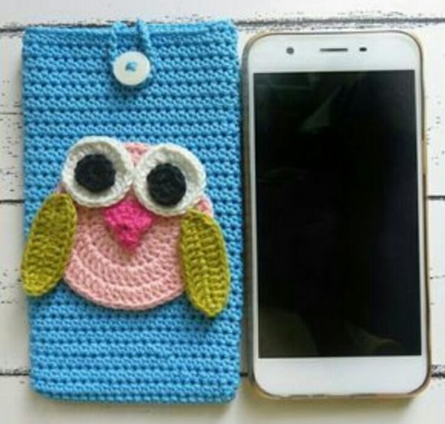 Sarung handphone dengan motif hewan