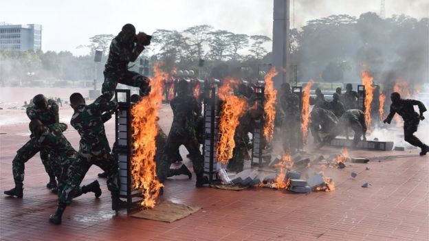 10 Potret Latihan Kopassus RI yang Mirip di Neraka. Pantas Saja Jadi Pasukan Elit yang Disegani