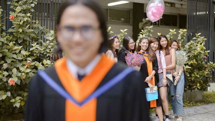 10 Momen Kocak Saat Wisuda. Sekali Seumur Hidup, Kelucuannya Pasti Bisa Jadi Cerita yang Sulit Dilupa