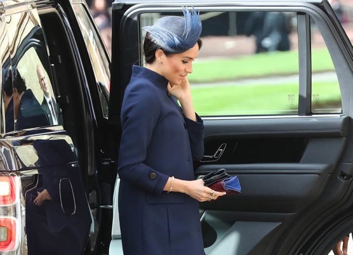 Dikabarkan Hamil, Perjalanan Dinas Meghan Markle Dikhawatirkan Bahaya Buat Bayinya. Ini 4 Alasannya