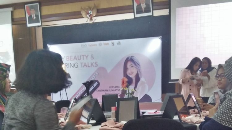 Apapun Warna Kulitmu Semua Perempuan Pantas untuk Jadi Cantik