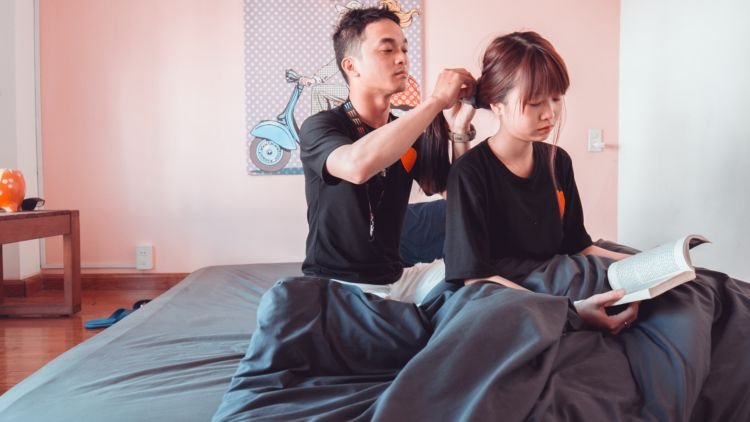 Kisah Sebuah Hubungan yang Berakhir sebagai 'Adik-Kakak'. Lucu tapi Romantis!