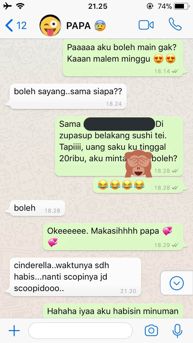 17 Percakapan Lucu sama Orangtua yang Pasti Pernah Kamu Alami. Chat Grup Keluarga sih Paling Kocak~