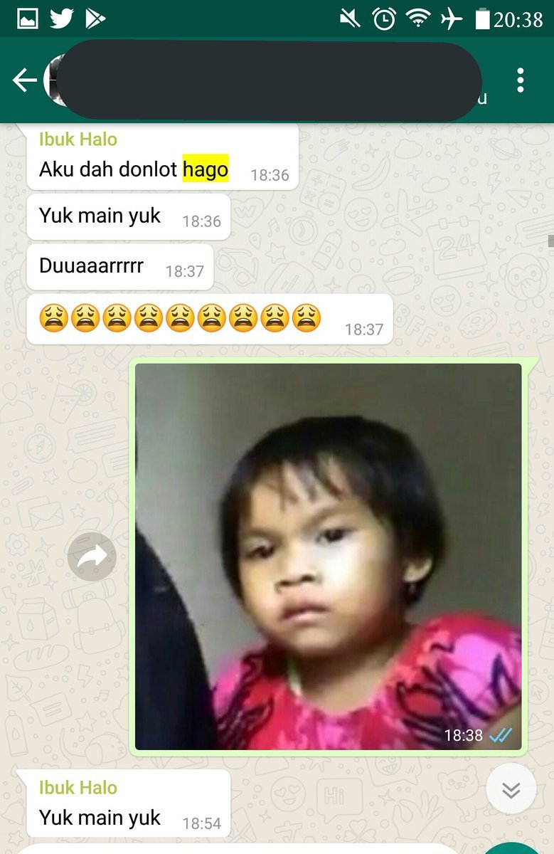 17 Percakapan Lucu sama Orangtua yang Pasti Pernah Kamu Alami. Chat Grup Keluarga sih Paling Kocak~