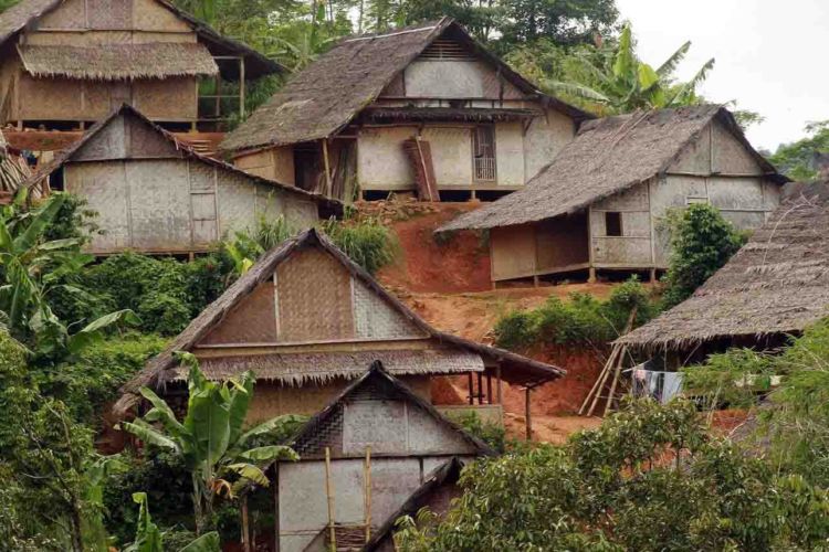 Sensasi Semalam Menginap di Baduy Dalam. Harmoni Bersama Alam Tanpa Listrik, HP, dan Toilet!