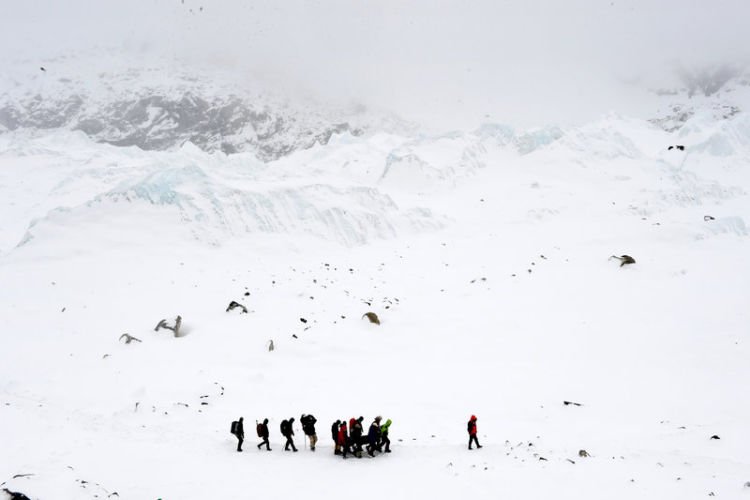 Tak Ada Orang yang Bisa Mendaki Everest Tanpa Mereka, Begini 12 Fakta di Balik Kehidupan Sherpa