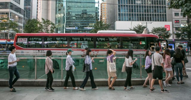 Menurut Data, Pekerja Paling Keras di Bumi Ini Ternyata Orang Korea Selatan. Lo Bukan Jepang Ya?