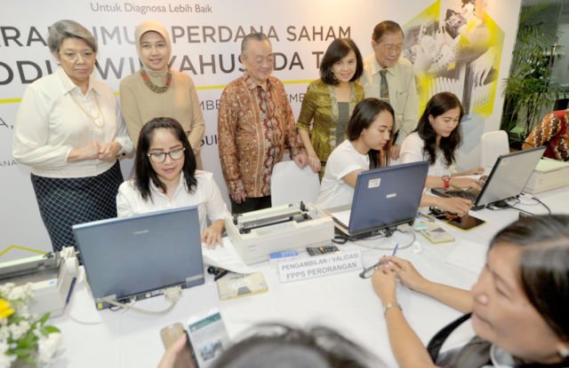 Bisa Tahan Lama untuk Kerja di Satu Perusahaan Itu 'Prestasi'. 11 Karyawan Ini Ungkap Alasannya