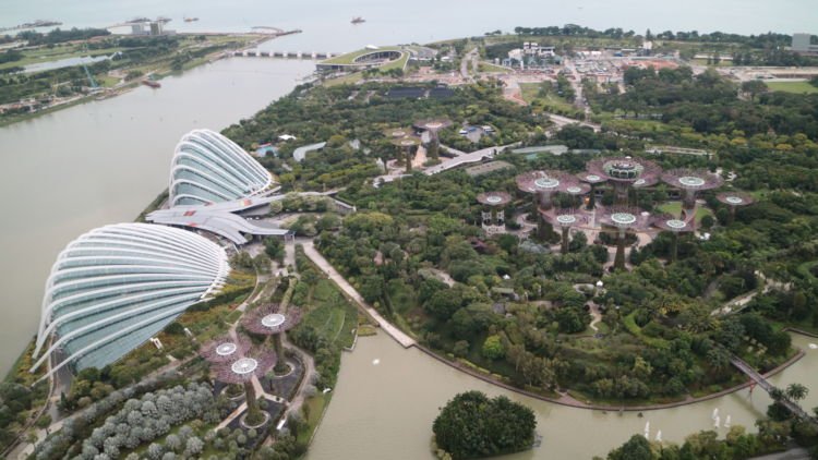 Skypark Marina Bay Sands, Menyaksikan Keindahan Singapura dari Titik Tertinggi. Spektakuler!