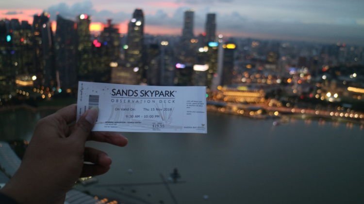 Skypark Marina Bay Sands, Menyaksikan Keindahan Singapura dari Titik Tertinggi. Spektakuler!