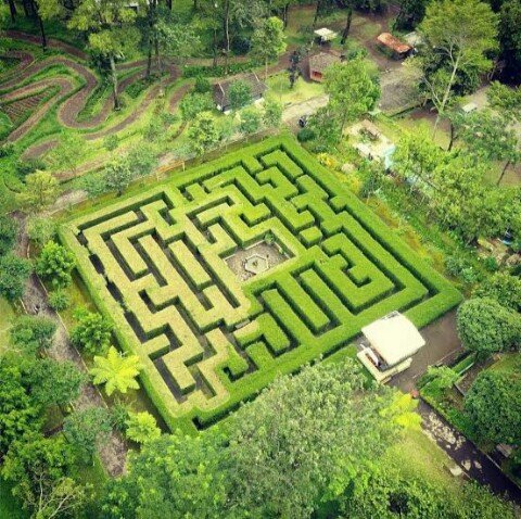 Taman Labirin Coban Rondo Malang