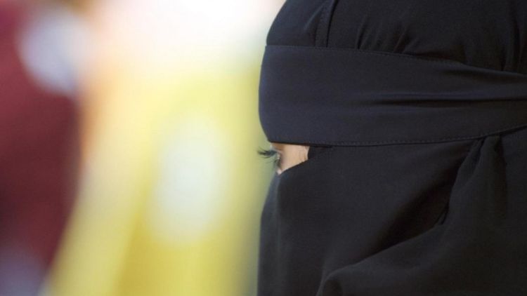 Hijab dan Cadar Bukan Berarti Apatis dan Tak Nasionalis