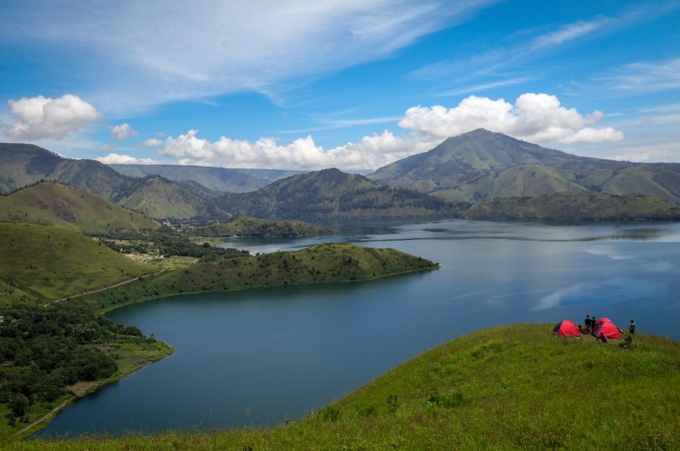 Panduan Backpacker 2 Hari 1 Malam ke Danau Toba dengan Budget 500 Ribuan. Yuk Cobain Liburan ke Sana!