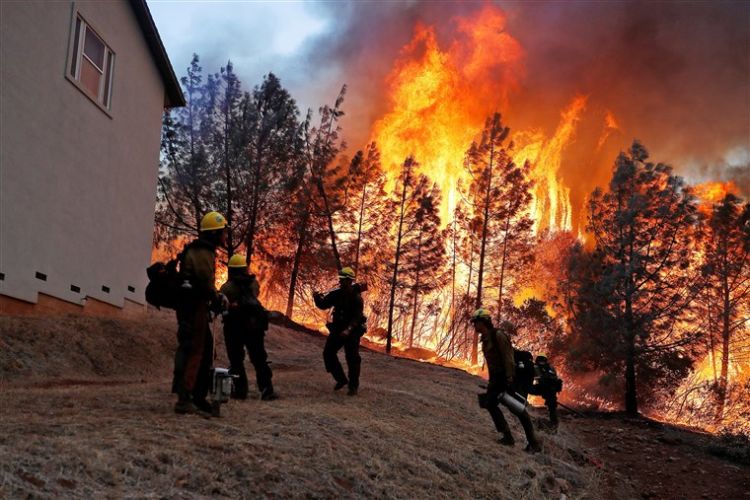 11+ Potret Mengerikan Kebakaran Hutan di California. Rumah Mewah Seleb Hollywood Banyak yang Kena!