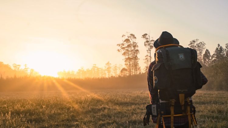 5 Manfaat Kalau Kamu Sering Traveling Sendirian. Serius Deh, Ini Berguna Buat Masa Depan!