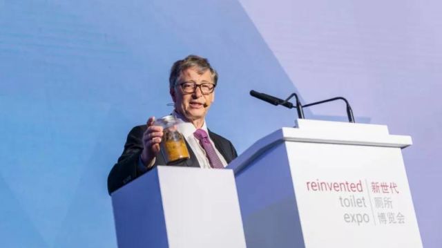 Bill Gates dan Obsesinya Sulap Kotoran Manusia Jadi Air Bersih. Ia Percaya Ini Bisa Selamatkan Dunia