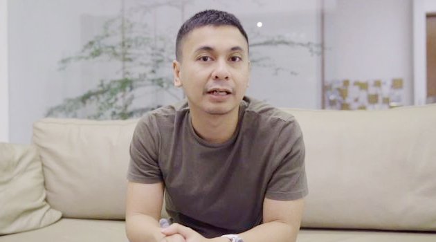 Raditya Dika dan Om Deddy Sepakat dengan Gaya Hidup Minimalis, yang Berlebihan itu Memang Norak sih~