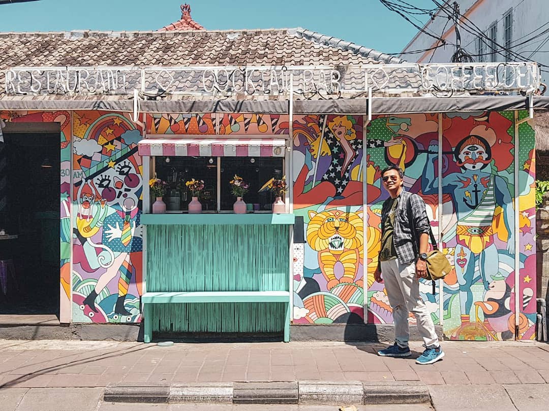 Sea Circus, Cafe Modern yang Instagramable di Bali. Tempatnya Seru dan Dekorasinya Warna-warni!