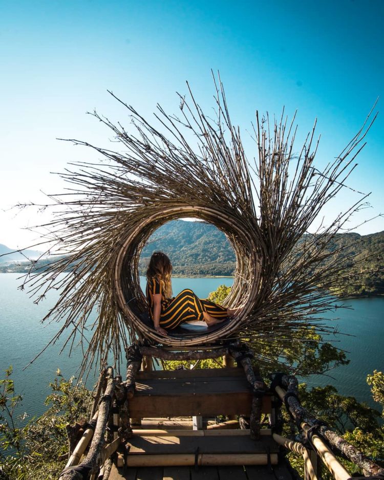 Wanagiri Hidden Hill, Destinasi Kekinian untuk Liburan Awal Tahun di Bali. Cocok Nih Buat Pecinta Selfie!