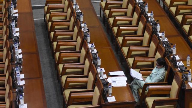 Rapat Paripurna yang Sepi Bikin Miris. Dipilih untuk Wakili Aspirasi Rakyat, Eh Malah Bolos Melulu