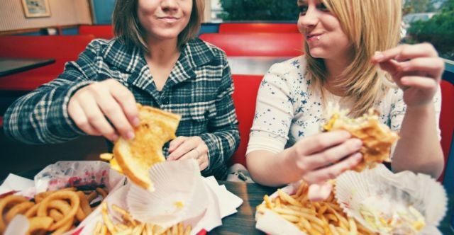 7 Patokan 'Cheating Day' atau Libur Diet Sehari. Bebas Makan Apa Saja TAPI Terkendali