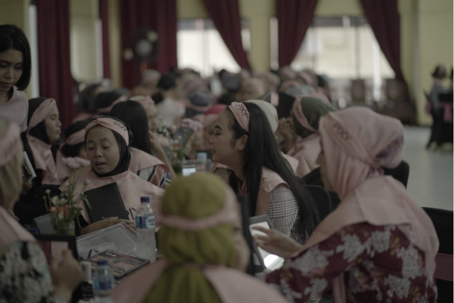 Pixy Beauty & Inspiring Talks Lampung: Belajar Makeup Bareng Andhita Irianto