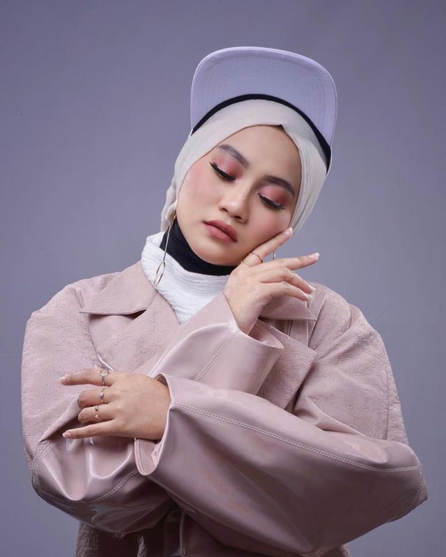 ootd hijab pakai topi