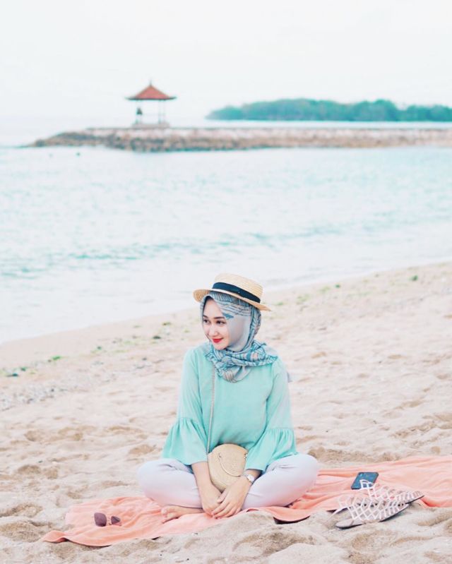 ootd hijab pakai topi