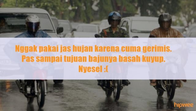 11 Hal yang Ada di Pikiran Pengendara Motor Saat Turun Hujan. Keselnya Sampe Bikin Basah Kuyup~