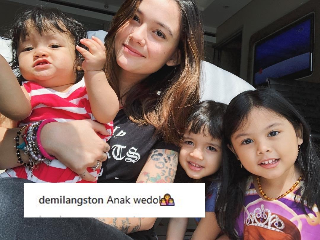 Kumpulan Foto Demi Langston, Bule Jawa Beranak 3 Tapi Masih Seperti Gadis!