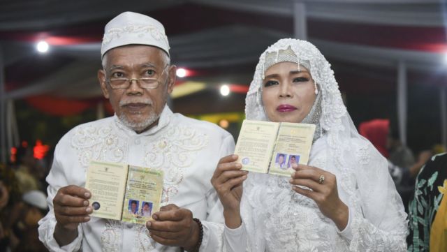 Nikah Massal Nggak Cuma Tradisi Tapi Juga Jadi Solusi. Seperti di DKI Jakarta pas Malam Tahun Baru Ini