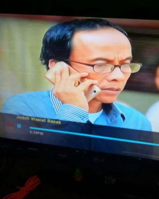 15 Potret Bapak-bapak Lawak yang Bikin Ngakakmu Awet Kayak Mendung Sore ini. Kacau, Kocak Banget!