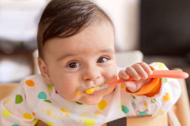 Rahasia Membiasakan Anak Makan dengan Baik. Nggak Ada Lagi Drama Menyuapi Anak Sambil Keliling Kampung