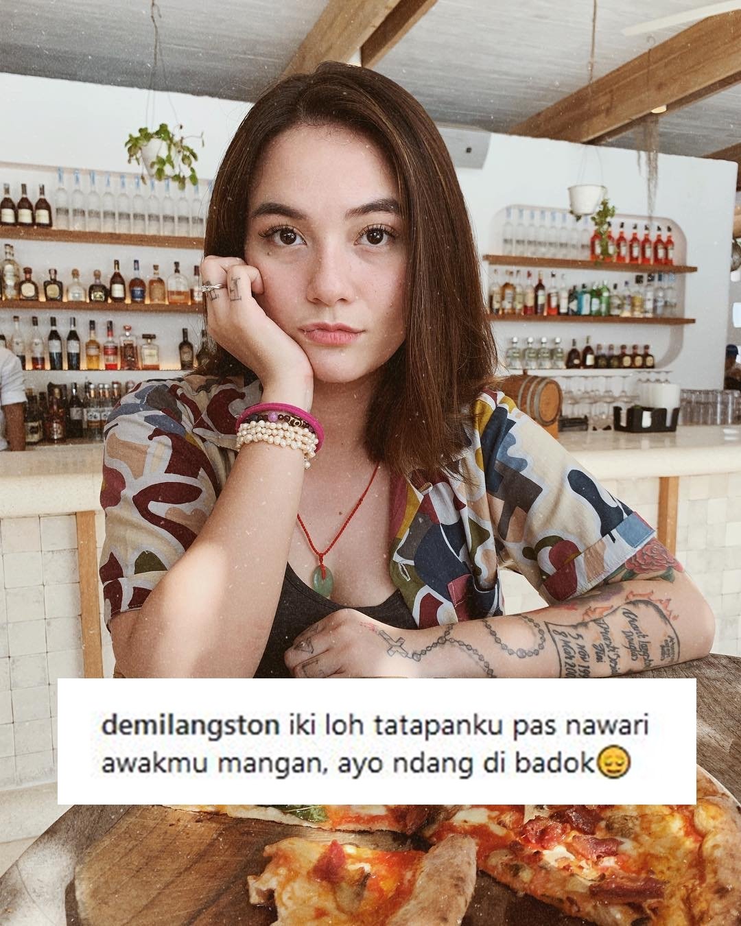 Kumpulan Foto Demi Langston, Bule Jawa Beranak 3 Tapi Masih Seperti Gadis!