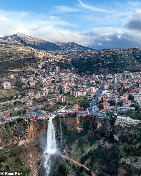 13 Foto Keindahan Negara Lebanon yang Mengagumkan. Nggak Nyangka Timur Tengah Sehijau Ini!