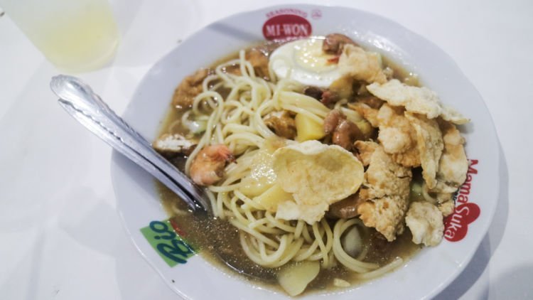 Mie Atep, Kuliner Lezat yang Wajib Kamu Icip Saat ke Belitung. Kuahnya Kental, Rasanya Maknyuss!