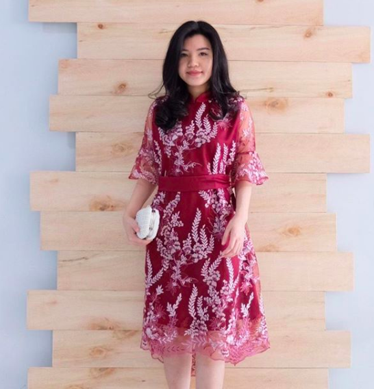 9 Inspirasi Busana Cheongsam Model Loose Dress yang Longgar. Aman Buat Perut yang Melebar!