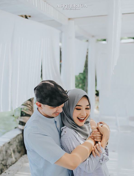 11+ Inspirasi Cantik Post-Wedding yang Lagi Kekinian. Bisa Tampil Mesra tanpa Perlu Sungkan-sungkan, Ya Kan?