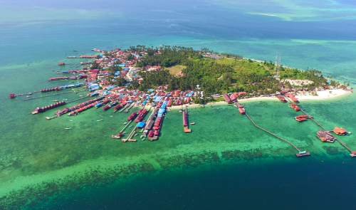 Butuh Liburan? Ke Kepulauan Derawan Aja, Yuk!