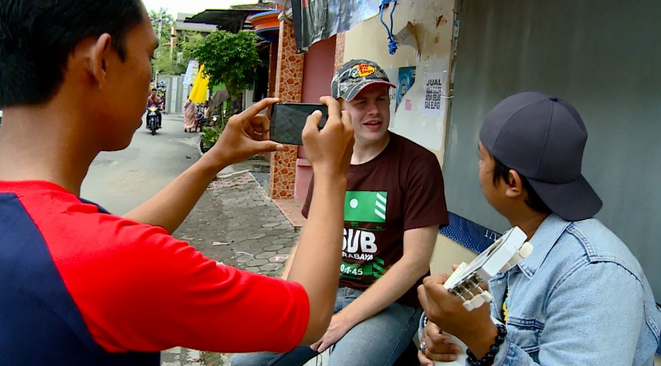 Dave, Youtuber Asli Australia Ini Fasih Ngomong Jawa. Simak Juga Sisi Lain Kehidupannya!