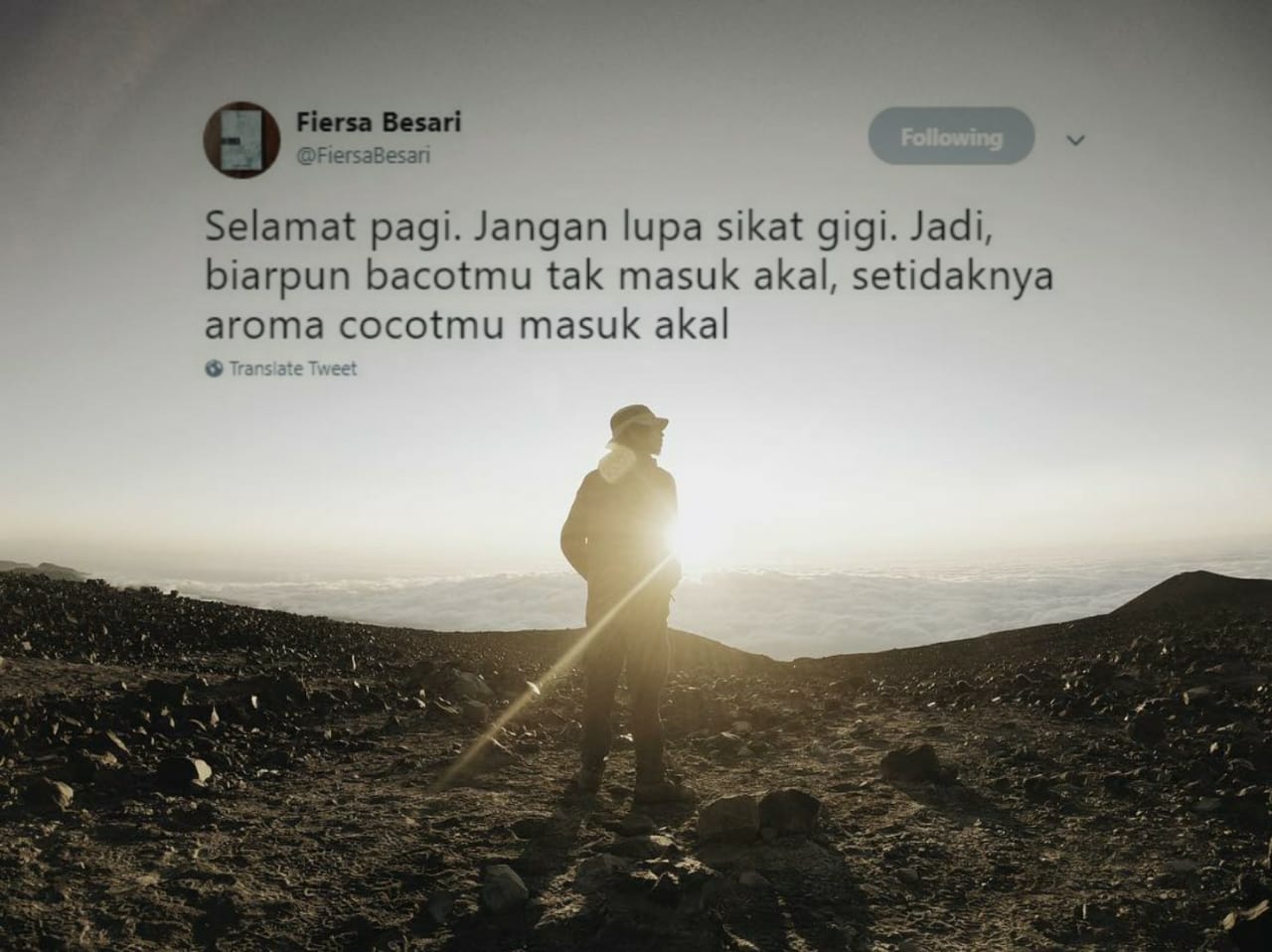 14 Bukti Sambatnya Fiersa Besari yang Masih Juga Layak Jadi Quotes Harianmu. Bener Juga nih, Bung!