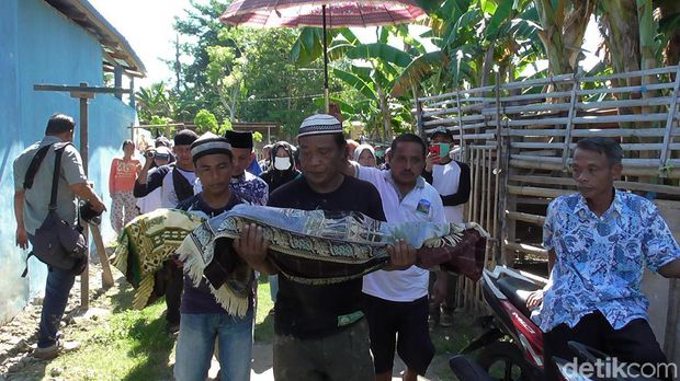 Hanya Karena Beda Pilihan Politik, Dua Makam di Gorontalo Sampai Dipindah. Kok Sampai Segitunya Sih?