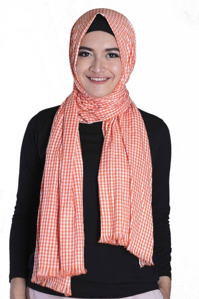 krd pashmina monochrome