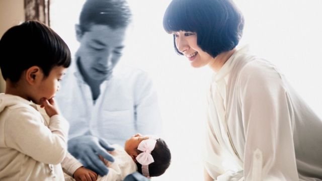 12 Potret Bisnis Keluarga Palsu yang Makin Populer di Jepang. Bisa Sewa Istri dan Anak Palsu Per Jam